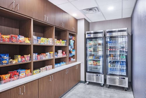 Hawthorn Extended Stay by Wyndham Wichita Airport, Food and drink