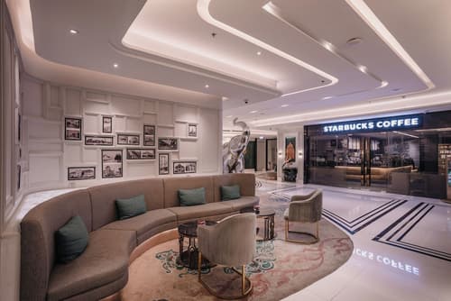 Aira Hotel Bangkok, Lobby sitting area