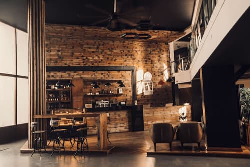 Giraffe Beach Hotel, Reception