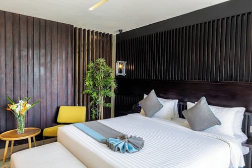 Giraffe Beach Hotel
