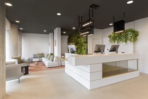 Leonardo Hotel Manchester Piccadilly, Lobby