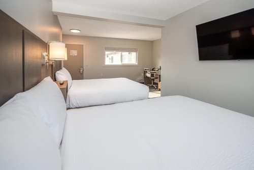 Coast Penticton Hotel, Room