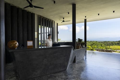 Maua Nusa Penida, Reception