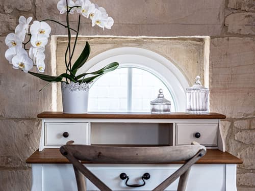 Clos Saint-martin, Room