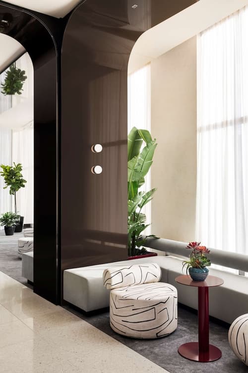 Hyatt Centric Montréal, Lobby