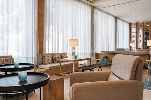 Hyatt Regency Lisbon, Lobby sitting area