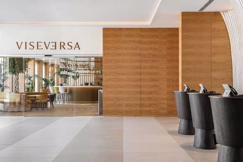 Hyatt Regency Lisbon, Reception