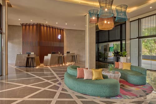 Holiday Inn Cebu City by IHG, Lobby