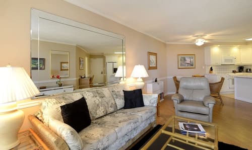 Kauhale Makai by Maui Rental Group, Living area