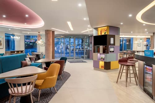 Hampton by Hilton Bath City, Lobby