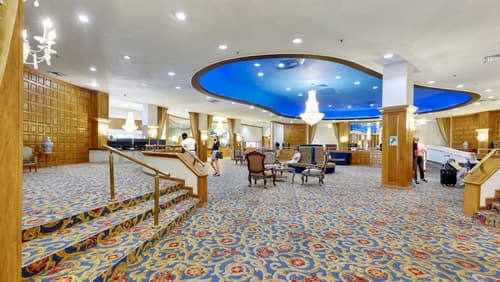 SeaStays Apartments