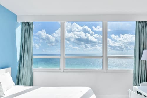 SeaStays Apartments