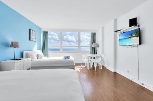 SeaStays Apartments