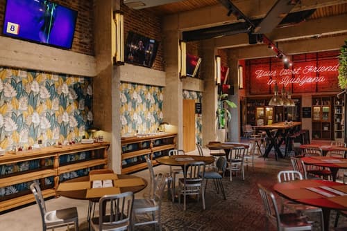 One66 Hotel, Breakfast area