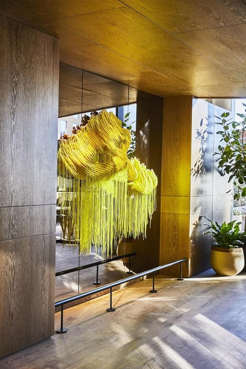 Conrad Los Angeles, Lobby