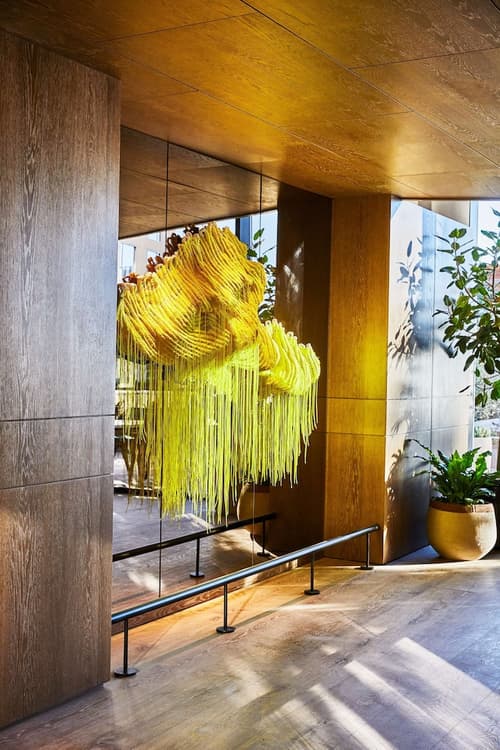 Conrad Los Angeles, Lobby