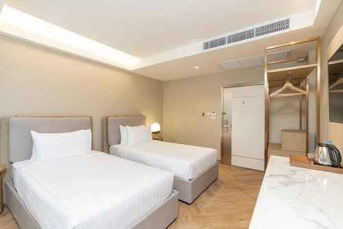 Away Bangkok Riverside Kene, Room