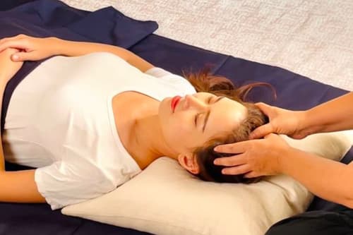 Away Bangkok Riverside Kene, Massage