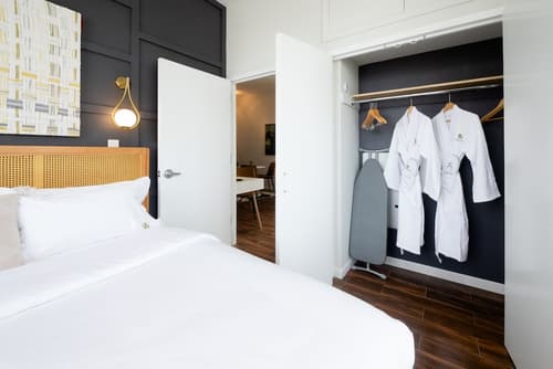 The Modernist Hotel, Room