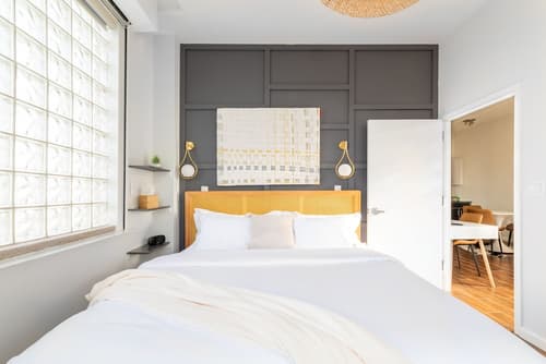 The Modernist Hotel, Room