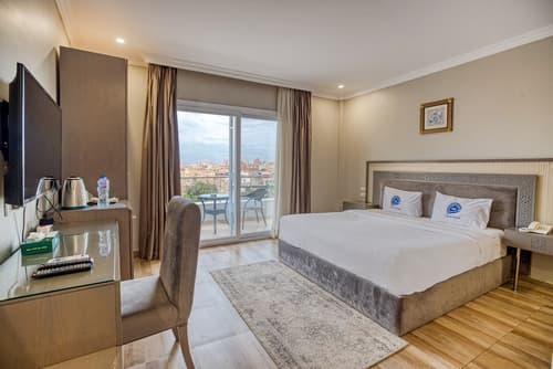Mamlouk Pyramids Hotel