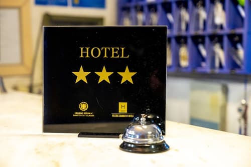 ROY Hotel, Reception