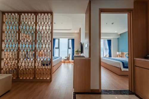Canary Gold Hotel Quy Nhơn, Beachfront