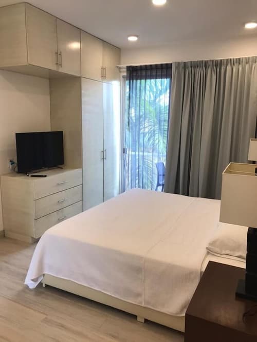 Modern Studio Puerto Aventuras 202, Room