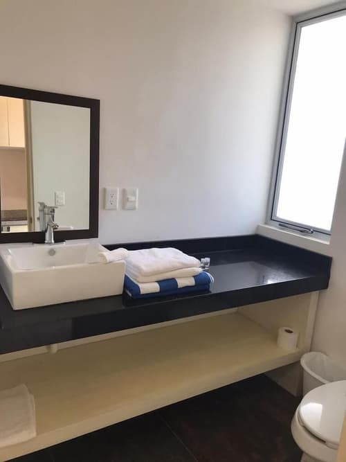 Modern Studio Puerto Aventuras 202, Bathroom