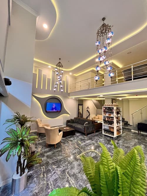 Şimal Hotel, Primary image