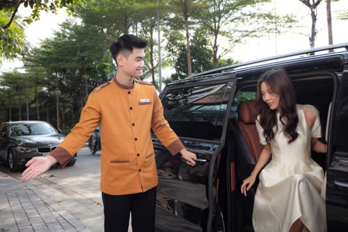 FTE Ba Dinh Hotel, Reception