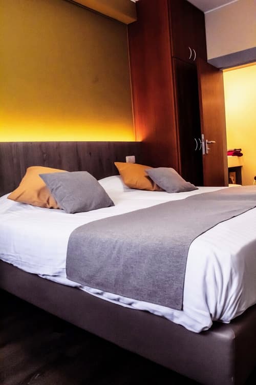 Hotel des postes, Room