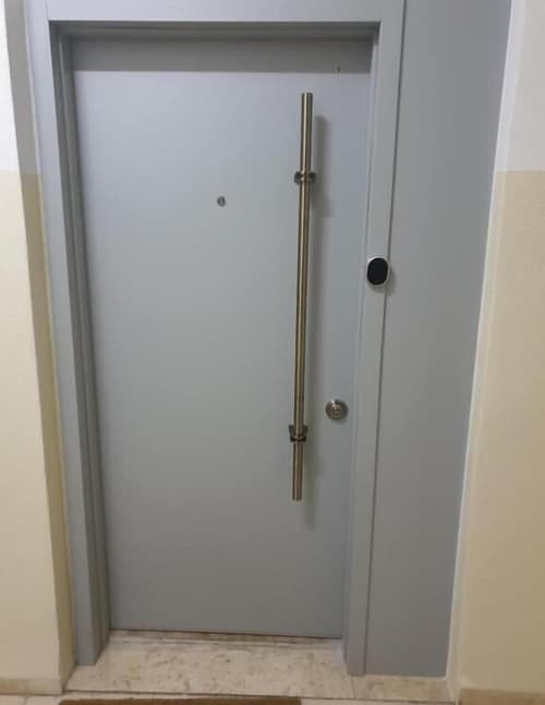 City Center Rooms, Interior entrance