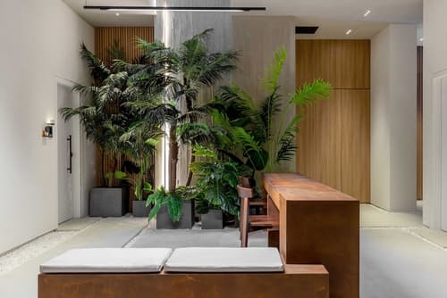 The Newel Psychiko, Reception