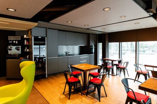 Los Lorentes Residences