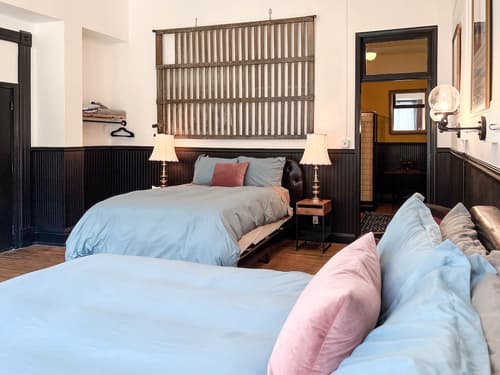 The Oliver Inn | Duluth Hotel Near Canal Park, Room