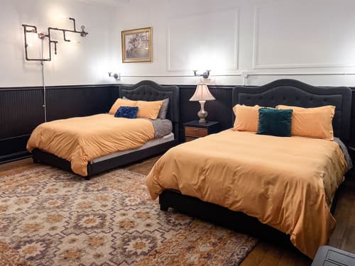 The Oliver Inn | Duluth Hotel Near Canal Park, Room