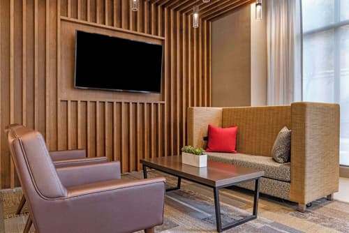 Cambria Hotel Savannah Downtown Historic District, Lobby