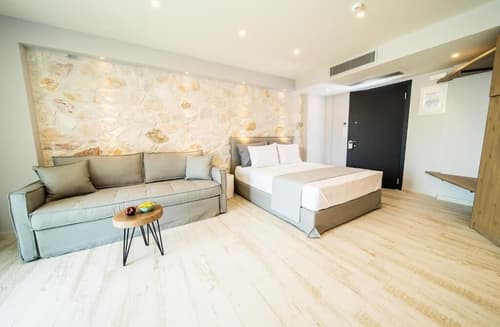 Kali Thea Suites, Room