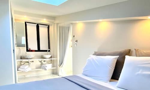Kali Thea Suites, Room