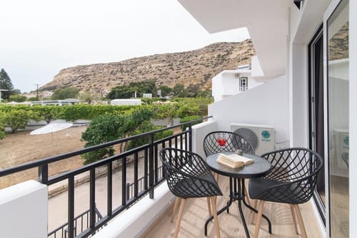 Eleaterra Hotel