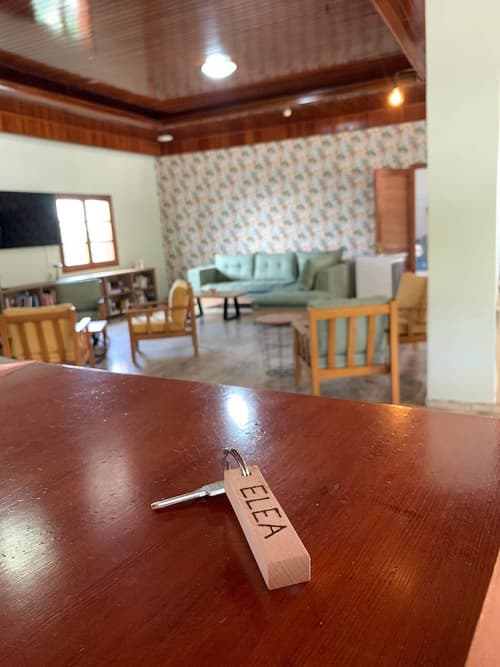 Eleaterra Hotel