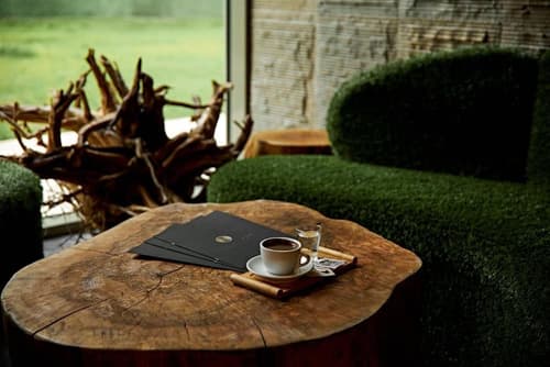 Miramare Magnetic Beach Hotel, Reception