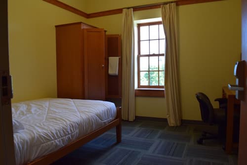 Acadia University, Room