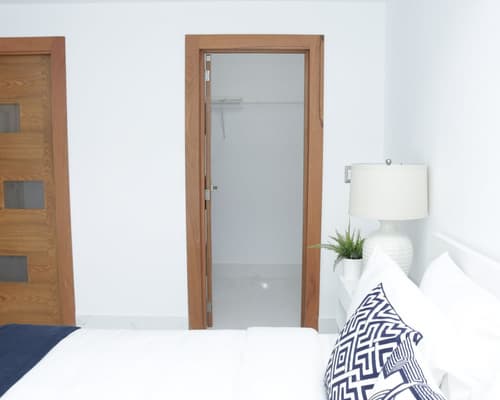 BG Luxury Rentals, Room