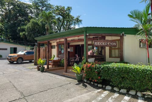 Tabulia Tree Hotel and Villas