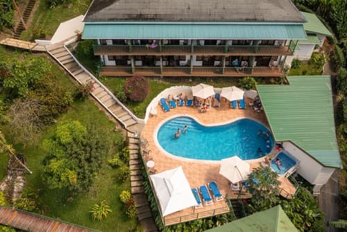 Tabulia Tree Hotel and Villas