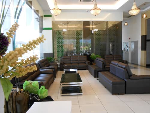 HIG Hotel & Convention, Lobby sitting area