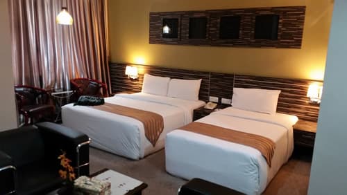 HIG Hotel & Convention, Primary image