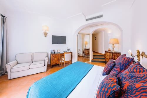 Covo dei Saraceni, Room